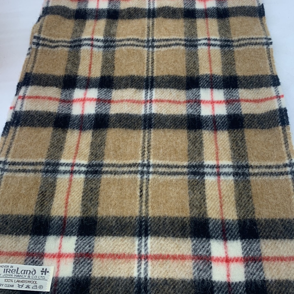John Hanley & Co NWT Woolen Mills Lambswool Scarf NWT Tan Black Red - Picture 2 of 8